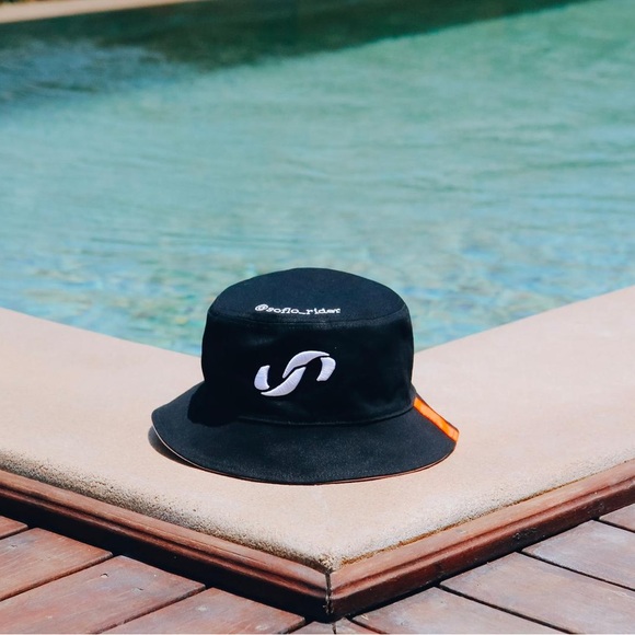 Soflo reversible bucket hat - Picture 5 of 7